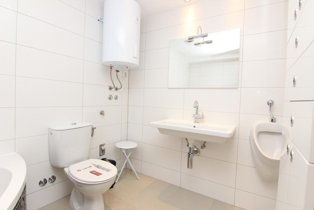 Apartment Pika Smokvina 2A Vinišće Habitación foto